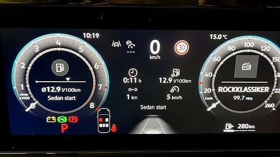 Volkswagen T-Roc 13 of 21
