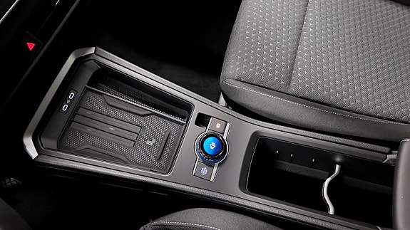 Volkswagen T-Roc 16 of 21