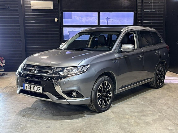 Mitsubishi Outlander 3 of 26