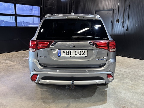 Mitsubishi Outlander 5 of 26