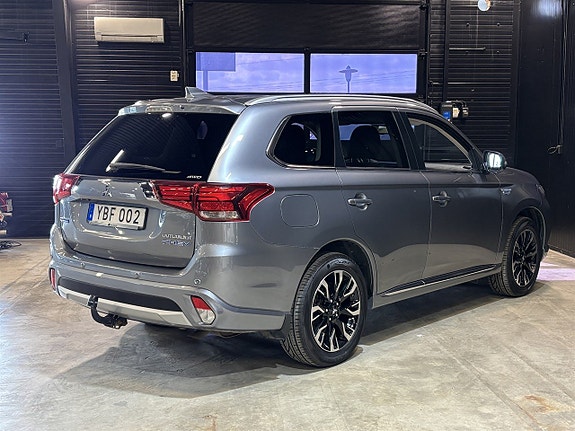 Mitsubishi Outlander 6 of 26