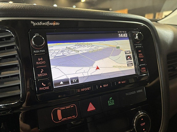 Mitsubishi Outlander 13 of 26