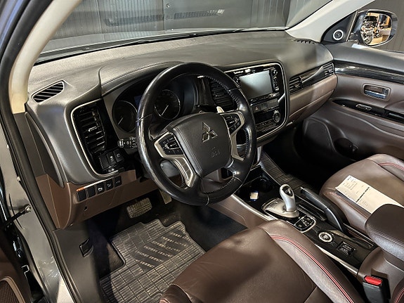 Mitsubishi Outlander 8 of 26