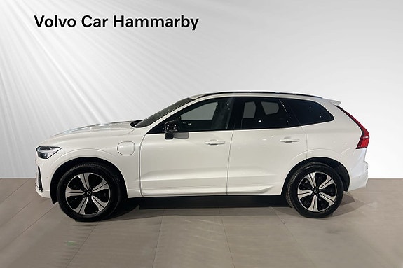 Volvo XC60 3 of 17