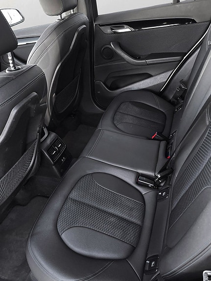 BMW X1 14 of 17