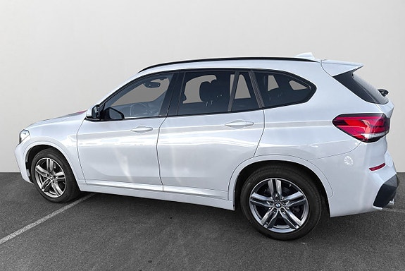 BMW X1 2 of 17