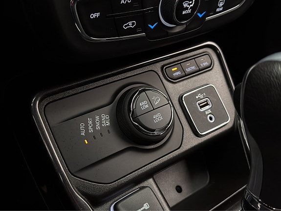 Jeep Compass 19 of 29