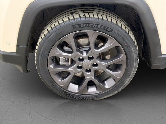 Jeep Compass 26 of 29