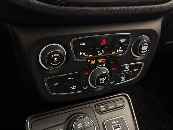 Jeep Compass 20 of 29
