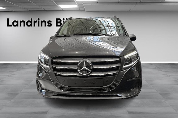 Mercedes-Benz Vito 119 2 of 5