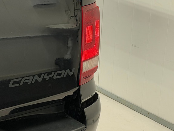Volkswagen Amarok 13 of 25