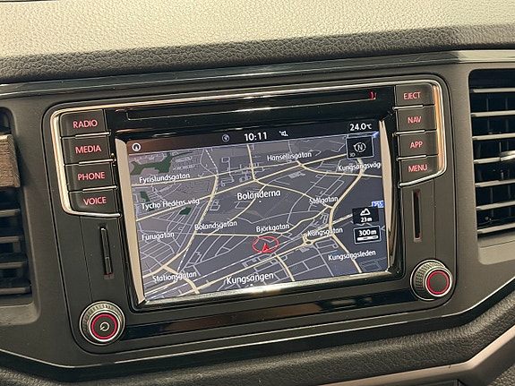 Volkswagen Amarok 22 of 25