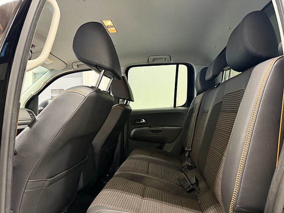 Volkswagen Amarok 17 of 25