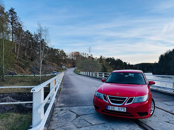 Saab 9-3 2 of 5