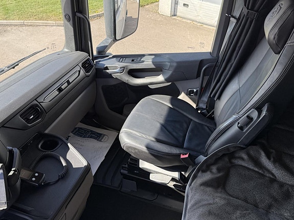 Scania S 460 A6x2NB Dragbil 7 of 9