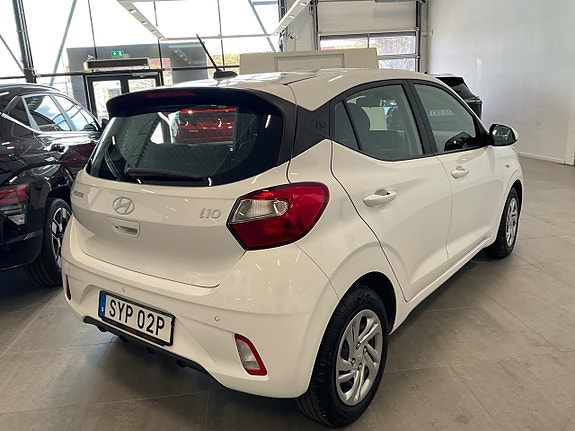 Hyundai i10 4 of 20