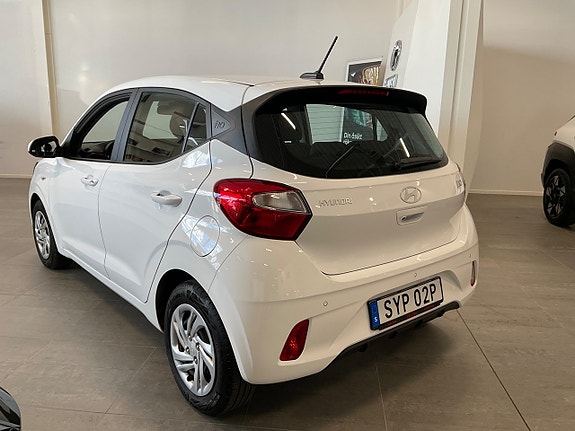 Hyundai i10 6 of 20