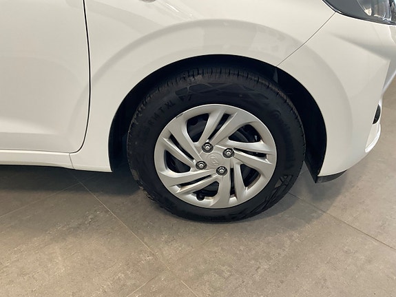 Hyundai i10 19 of 20