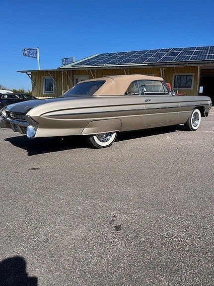 Oldsmobile Dynamic 88 12 of 13