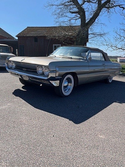 Oldsmobile Dynamic 88 6 of 13