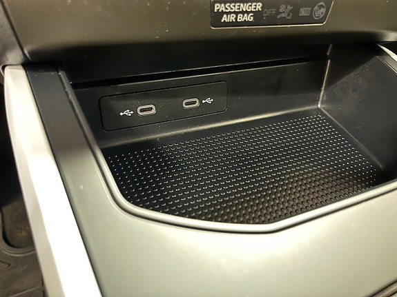 Seat Arona 19 of 23