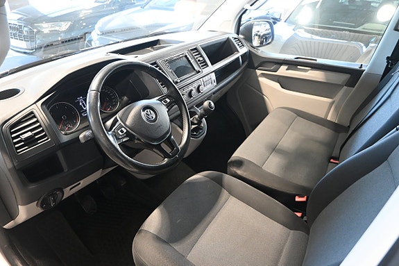 Volkswagen Transporter 6 of 19