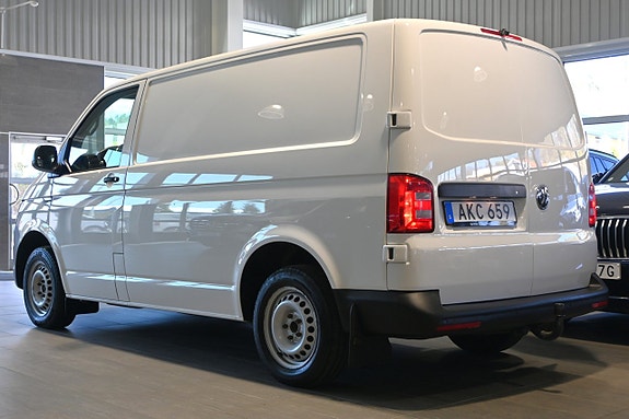 Volkswagen Transporter 3 of 5