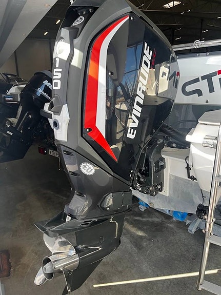 Sting 610 Dc | Evinrude G2 150 hk | 2017/120h | Båtvagn 4 of 10