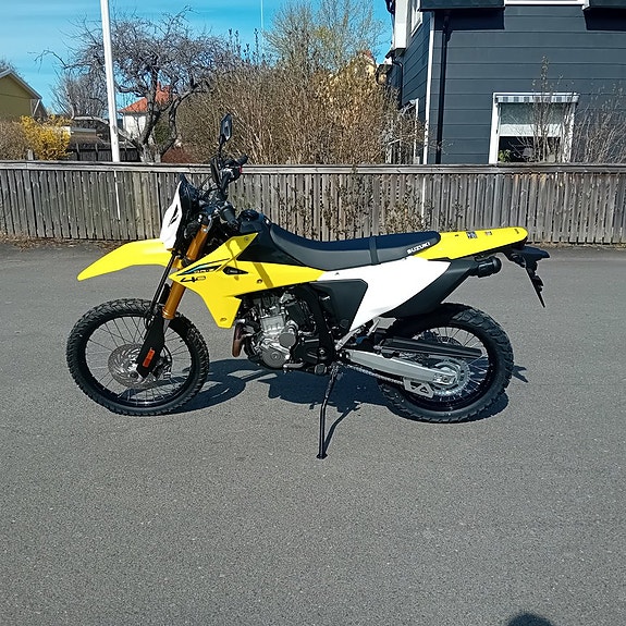 Suzuki DR-Z 4S 5 of 7