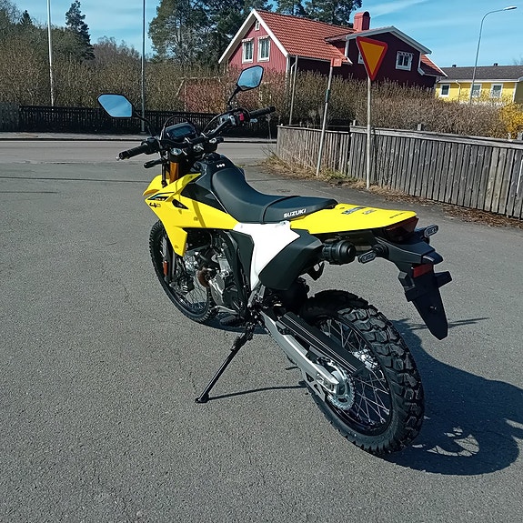Suzuki DR-Z 4S 7 of 7