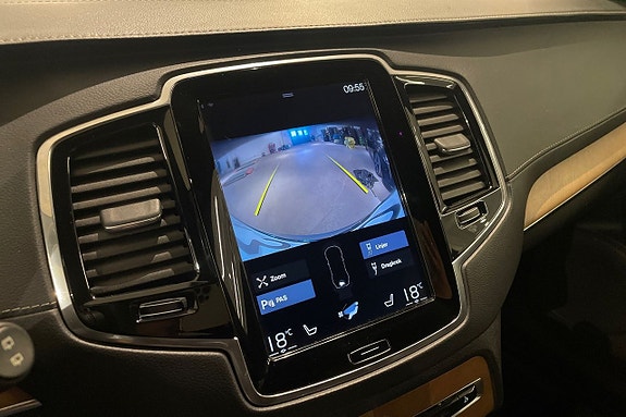 Volvo XC90 15 of 26