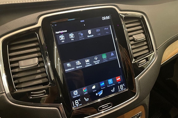 Volvo XC90 16 of 26