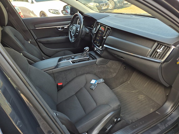 Volvo V90 17 of 27