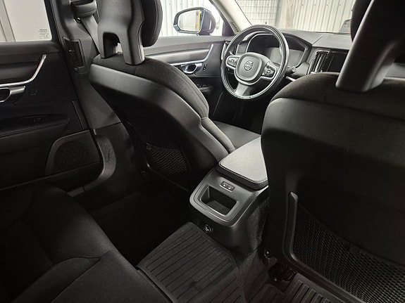 Volvo V90 20 of 27