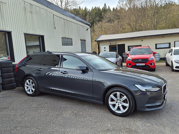 Volvo V90 10 of 27