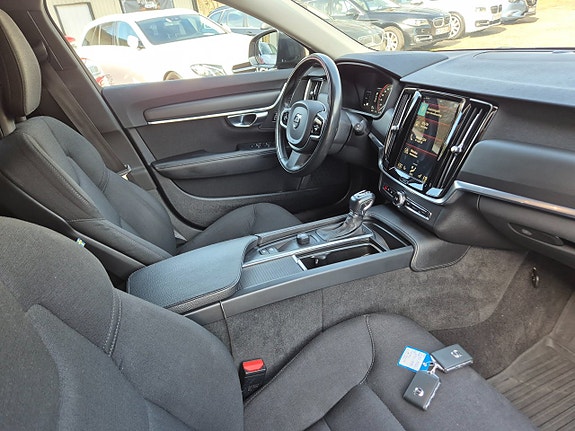 Volvo V90 18 of 27