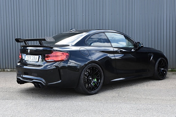 BMW M2 2 of 5