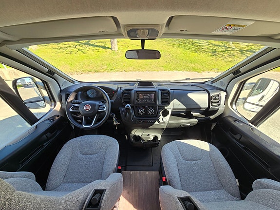 Hymer Exsis-t 374 10 of 16
