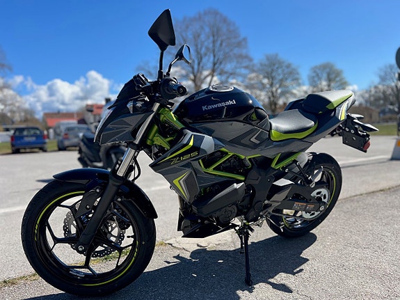Kawasaki Z125 A1 3 of 5