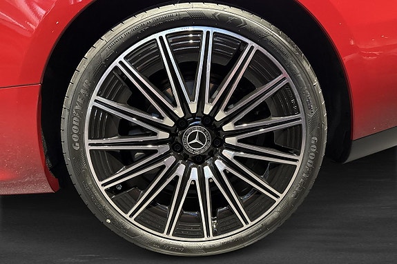 Mercedes-Benz CLE300 5 of 5