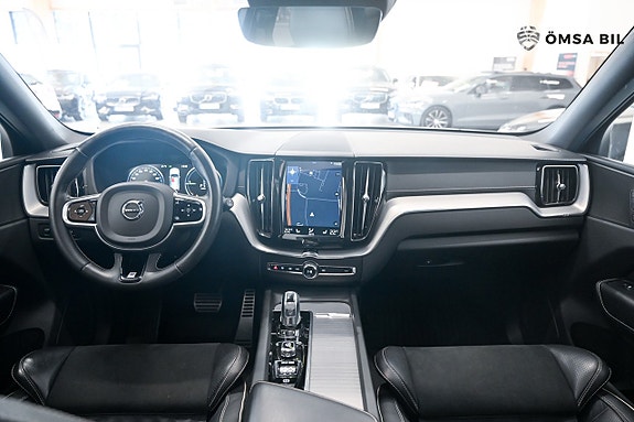 Volvo XC60 11 of 27