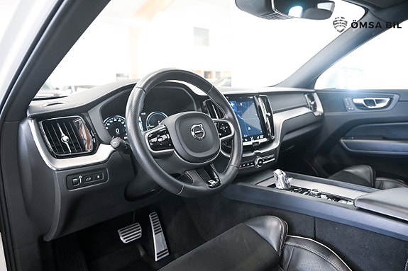 Volvo XC60 10 of 27