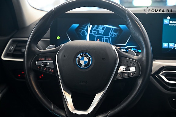 BMW 330e 13 of 16