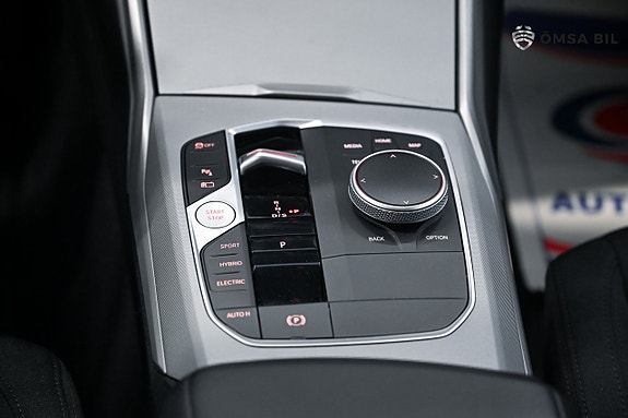 BMW 330e 14 of 16