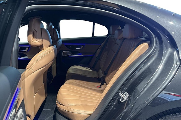 Mercedes-Benz E400 e 10 of 12