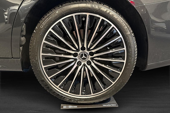 Mercedes-Benz E400 e 5 of 12