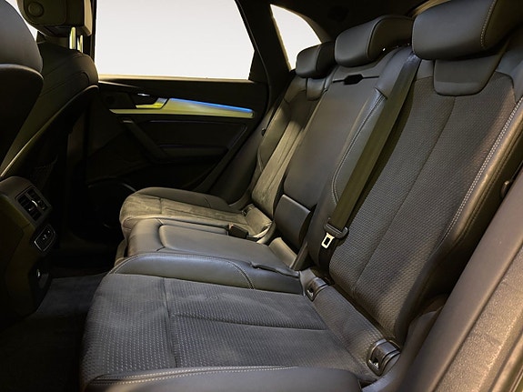 Audi SQ5 14 of 26