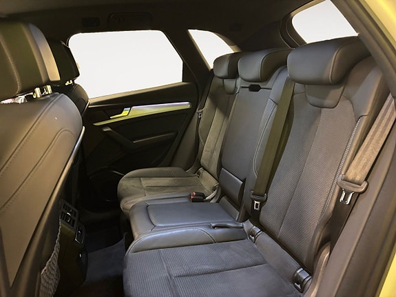 Audi SQ5 14 of 26