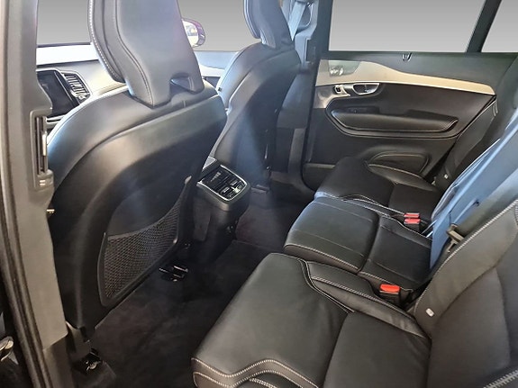 Volvo XC90 11 of 11