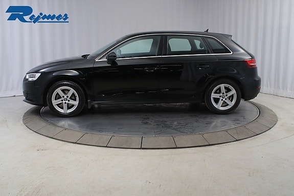 Audi A3 3 of 5
